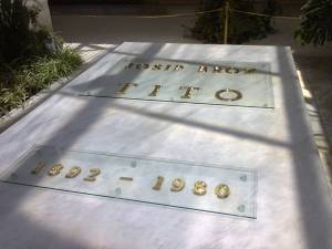 Túmulo onde está enterrado o Tito, que governou a Iugoslávia por 40 anos